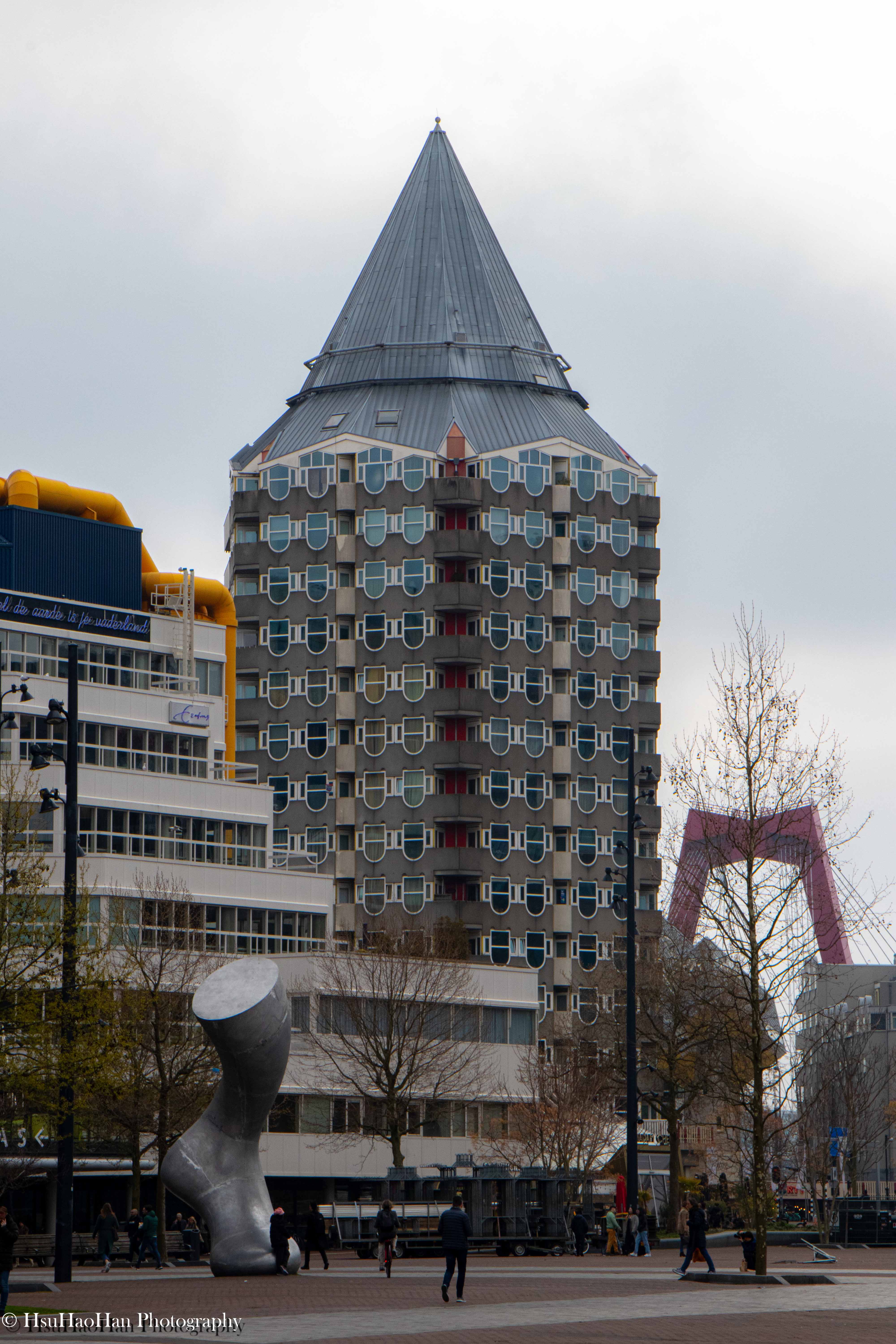 Blaaktoren residential tower (The Pencil) by Piet Blom - 鹿特丹鉛筆屋 Blaaktoren 建築外觀特寫 - Architectural Photography by Hsu Hao Han